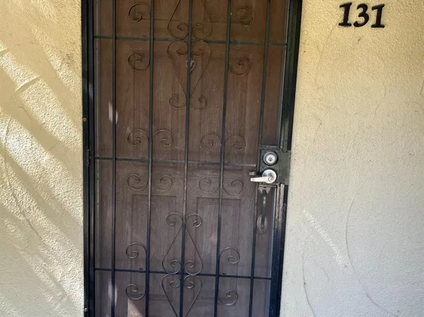 2881 Huntington Blvd APT 131, Fresno, CA 93721