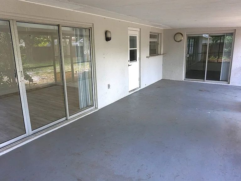 8511 Shady Glen Dr — Photo 21