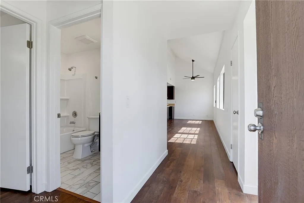 4881 Vista Dr — Photo 2