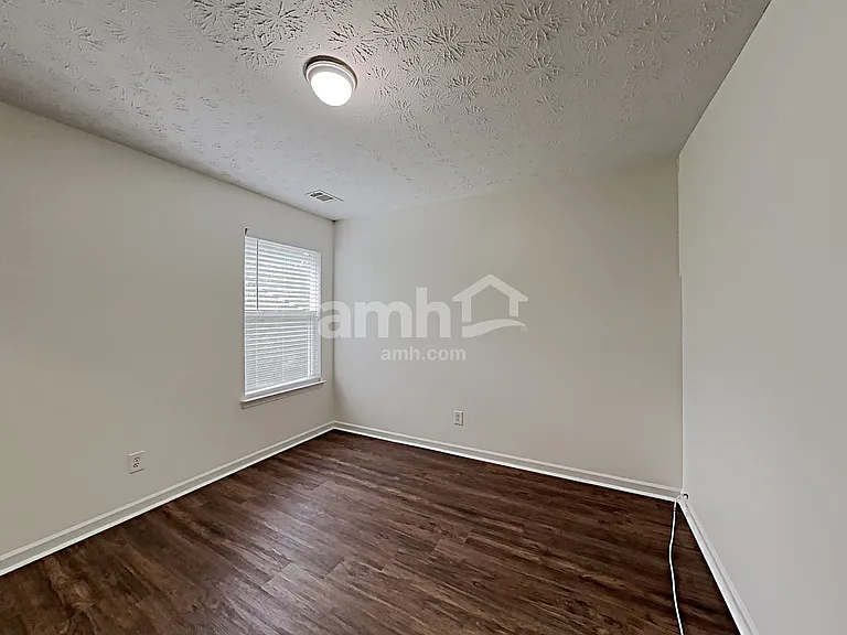 2641 Farmstead Ct — Photo 25