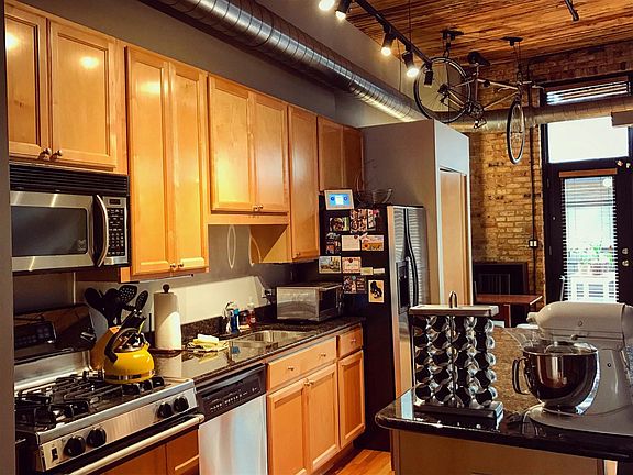 2nd image of 1670 N Claremont Ave APT 203