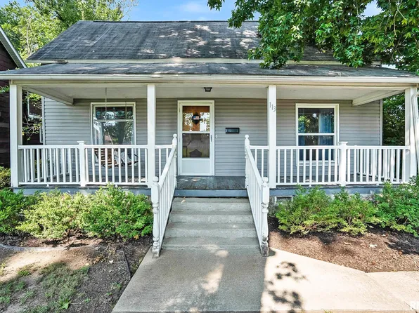 113 N 11th St, Herrin, IL 62948