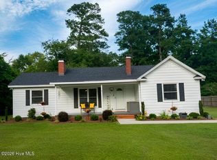 116 Forest Dr, Riegelwood, NC 28456