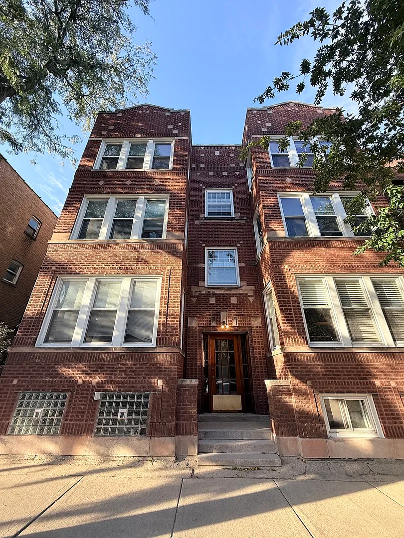 2 bed, 1700 sqft, $2,900 — Photo 1