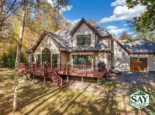 241 Algonquin Dr, Lake Placid, NY 12946