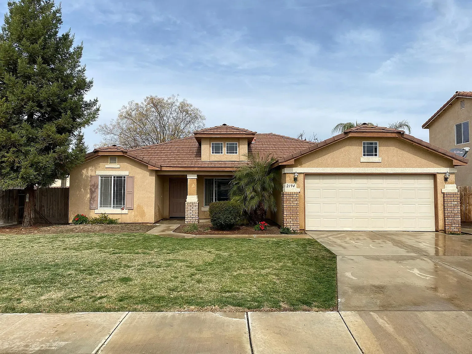 3 bed, 1556 sqft, $2,200 — Photo 1