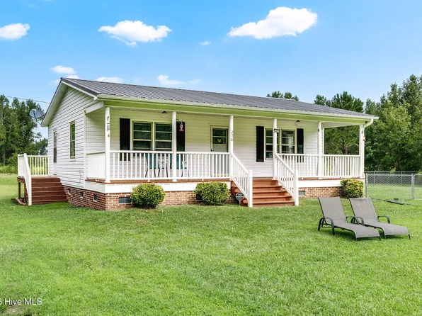 270 Bull Tail Road, Wallace, NC 28466