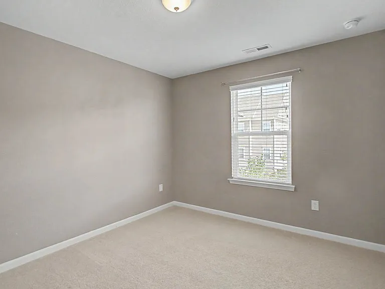 1004 Prosperity Ct — Photo 12