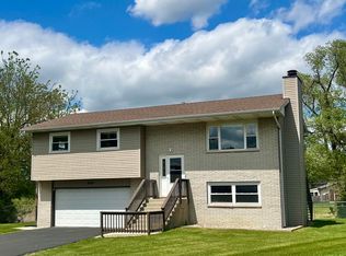 8367 Webster Ct, Crown Point, IN 46307