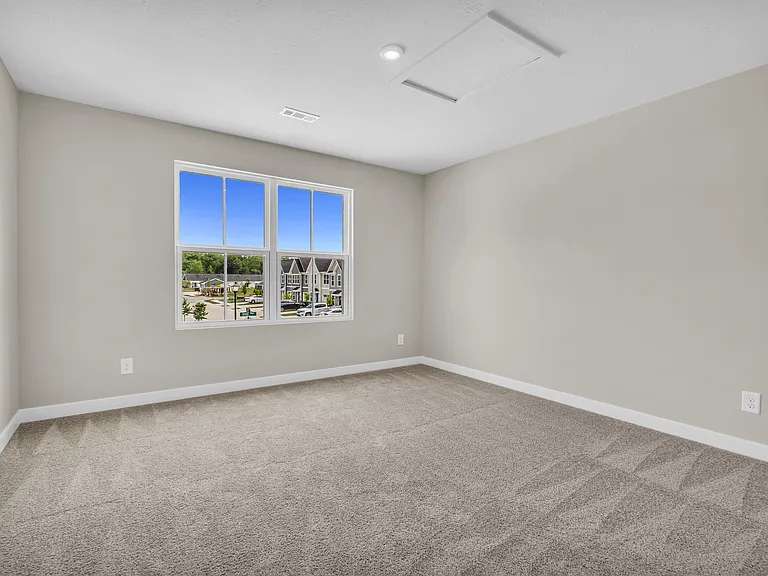 1292 Divot Cir — Photo 24