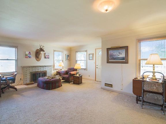 4th image of 7632 Harriet Ave S