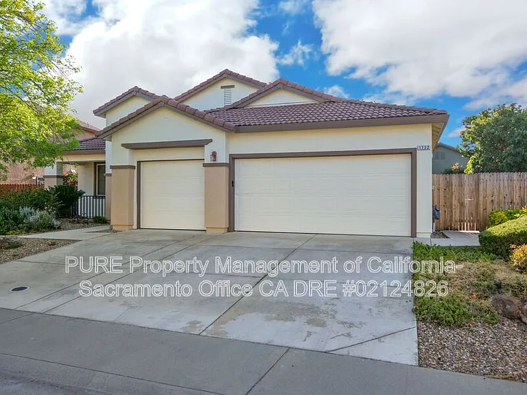 1732 Bamboo St — Photo 33