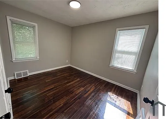 15910 Corkhill Rd — Photo 6