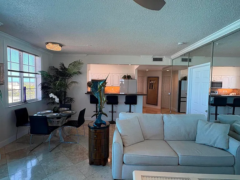 616 Clearwater Park Rd #1202 — Photo 38