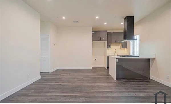 1 bed, 550 sqft, $2,000 — Photo 3