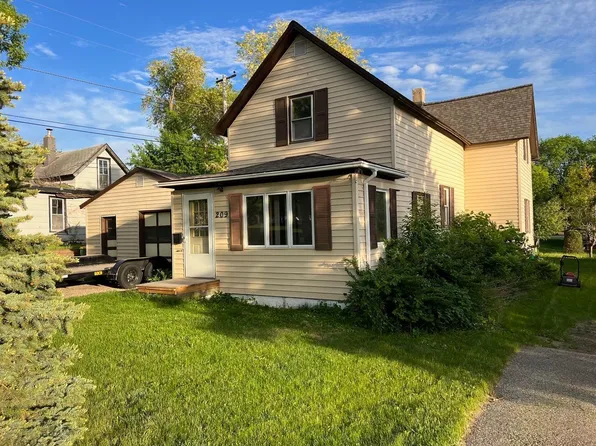 209 Union St E, Detroit Lakes, MN 56501