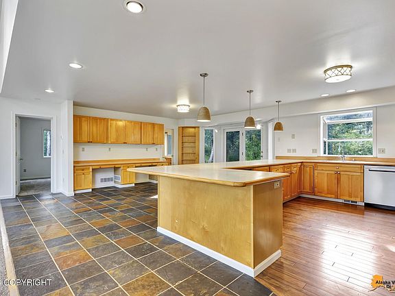 4th image of 7050 E 99th Ave