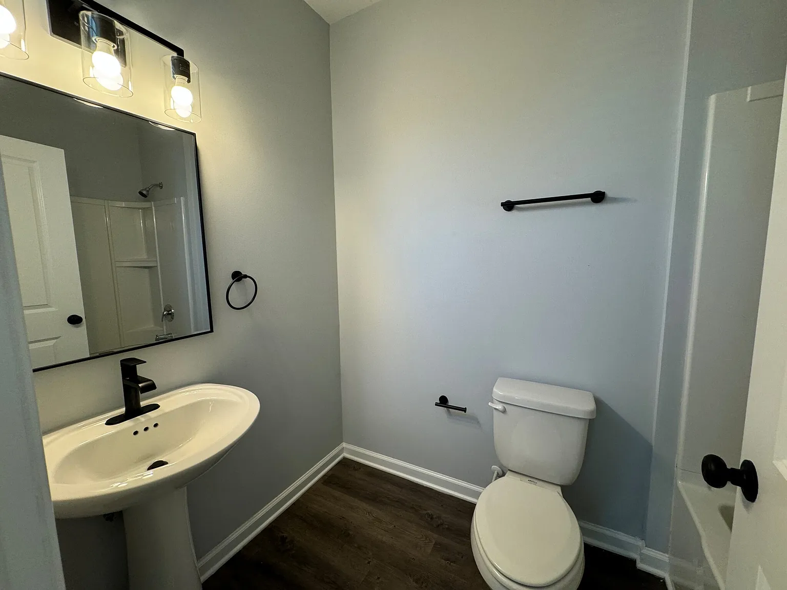 2 bed, 2.0 bath, 890 sqft, $1,700 — Photo 4