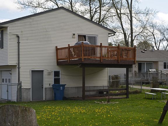 2nd image of 731 Ferndale Ave NW