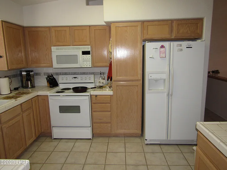 3221 Star Dr — Photo 7