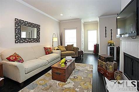 1st image of 4102 Buena Vista St Unit 9
