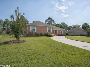 9449 Lakeview Dr, Foley, AL 36535