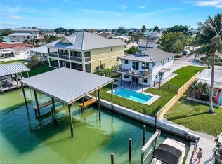 109 Pago Pago Dr E, Naples, FL 34113