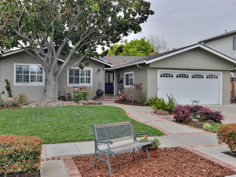 1st image of 2601 Malaga Dr