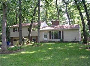 1587 Oak Dr, Allegan, MI 49010