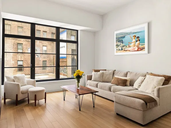 50 W 30th St #3D, New York, NY 10001