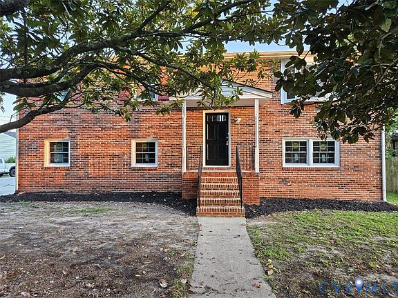 2nd image of 1211 Clifton Dr