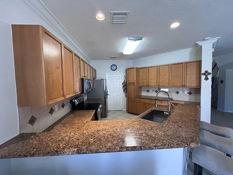 2064 Reston Cir — Photo 22