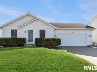 1202 17th Ave, Silvis, IL 61282