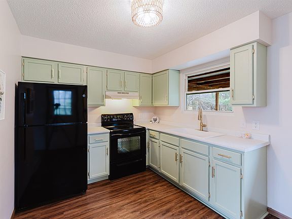 4th image of 5743 E Grand Rd