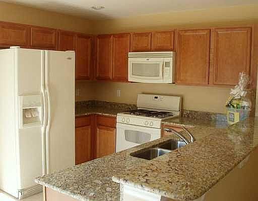 3rd image of 1742 Pointe West Way
