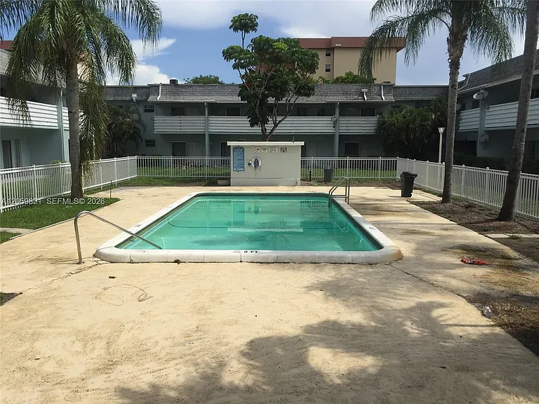 4251 NW 5th St #123 — Photo 10