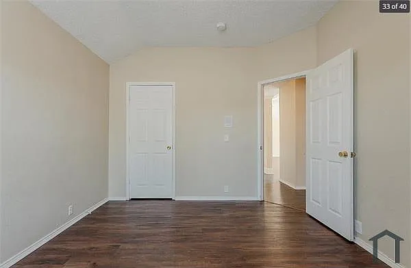 8301 Orleans Ln — Photo 14