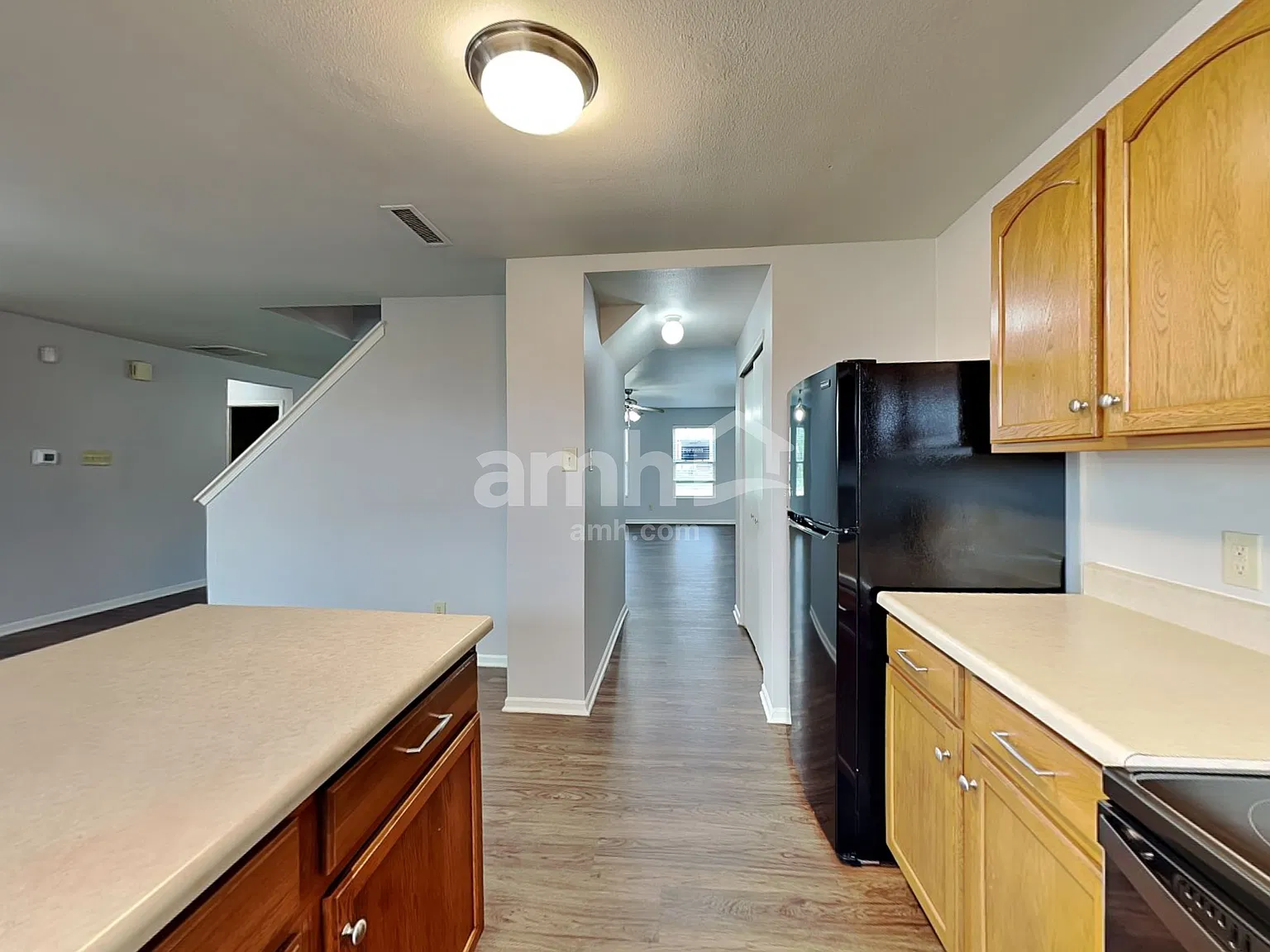 5 bed, 3.0 bath, 3342 sqft, $2,360 — Photo 3