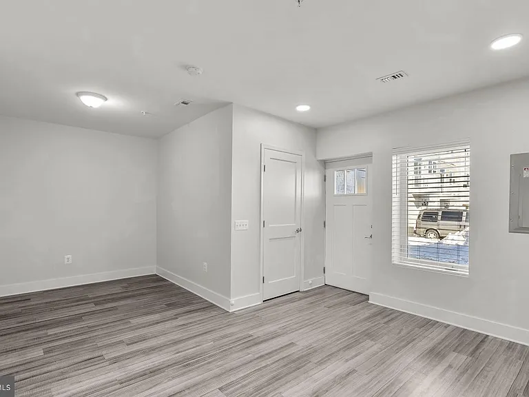 19520 Village Walk Dr #3-101 — Photo 3