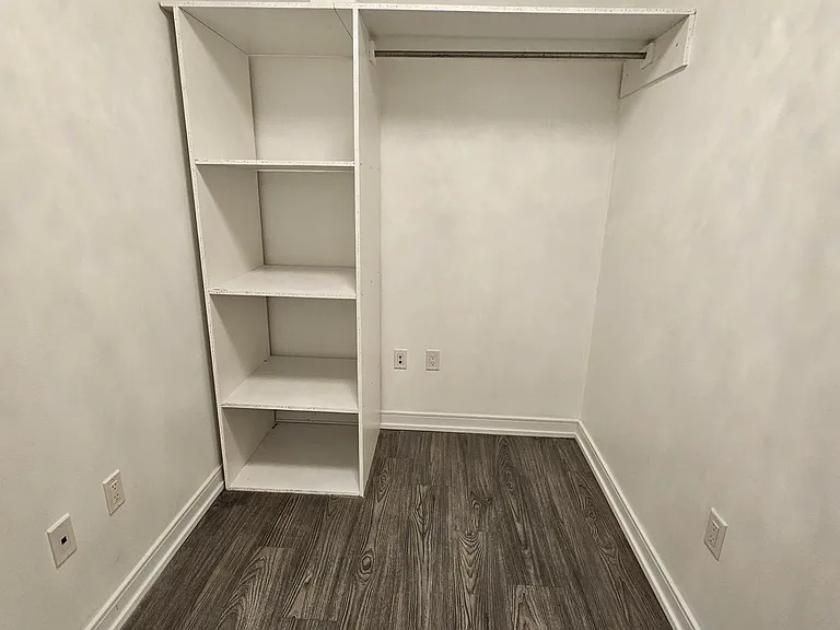 225 Village Green Sq #1301 — Photo 5
