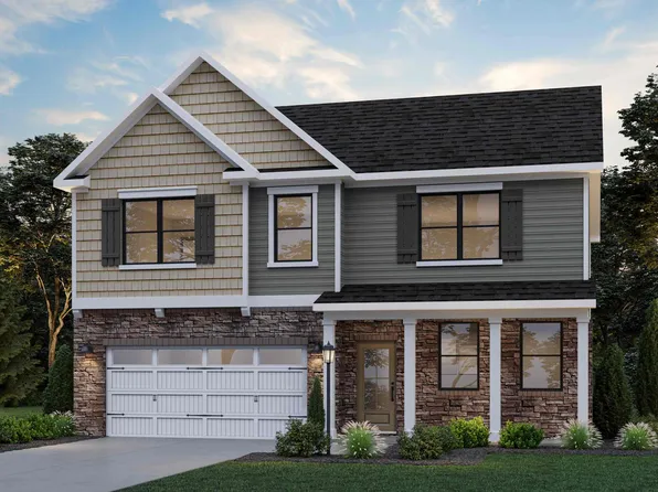 320 Stately Ct, Valencia, PA 16059