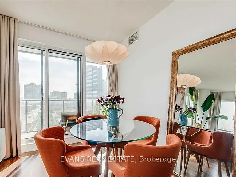 260 Sackville St #705 — Photo 3