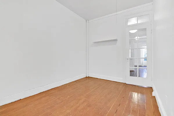 Rented by Brownstone Property Group | media 11