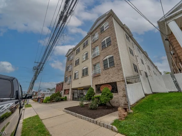 351 S Broad St #404, Elizabeth City, NJ 07202