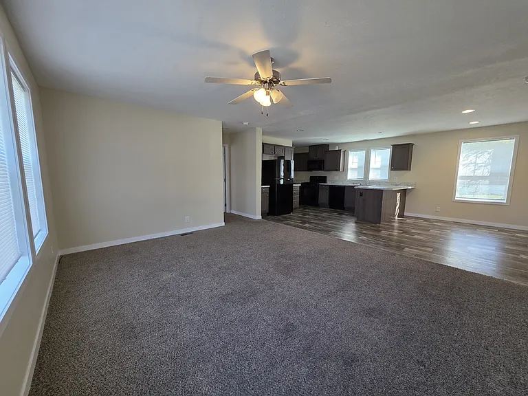 Pineview Estates — Photo 16