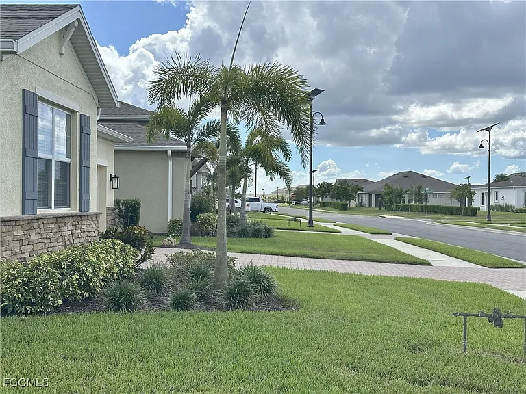 1401 Remington Trace Dr — Photo 3