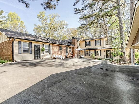 4th image of 103 Rolling Oaks Dr NW
