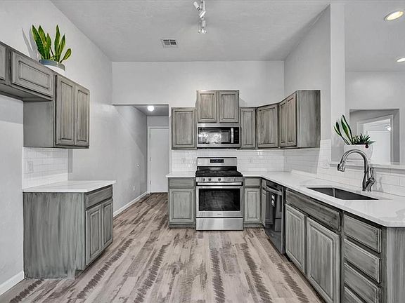 5th image of 2030 24th Ave SE