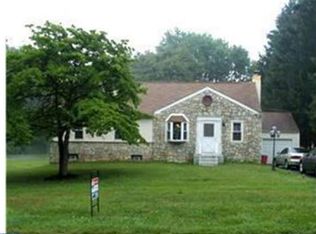 3145 Davisville Rd, Hatboro, PA 19040