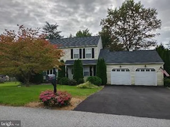 3 Donna Dr, Coatesville, PA 19320